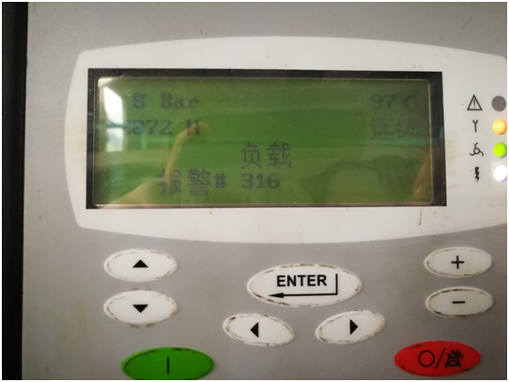 由于油品問題導致油氣分離器壓差高，空壓機潤滑油結膠，油濾堵塞，機器高溫報警(圖2)