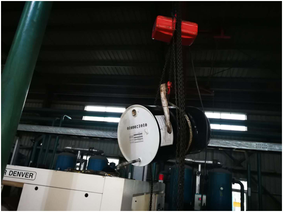 由于油品問題導致油氣分離器壓差高，空壓機潤滑油結膠，油濾堵塞，機器高溫報警(圖4)